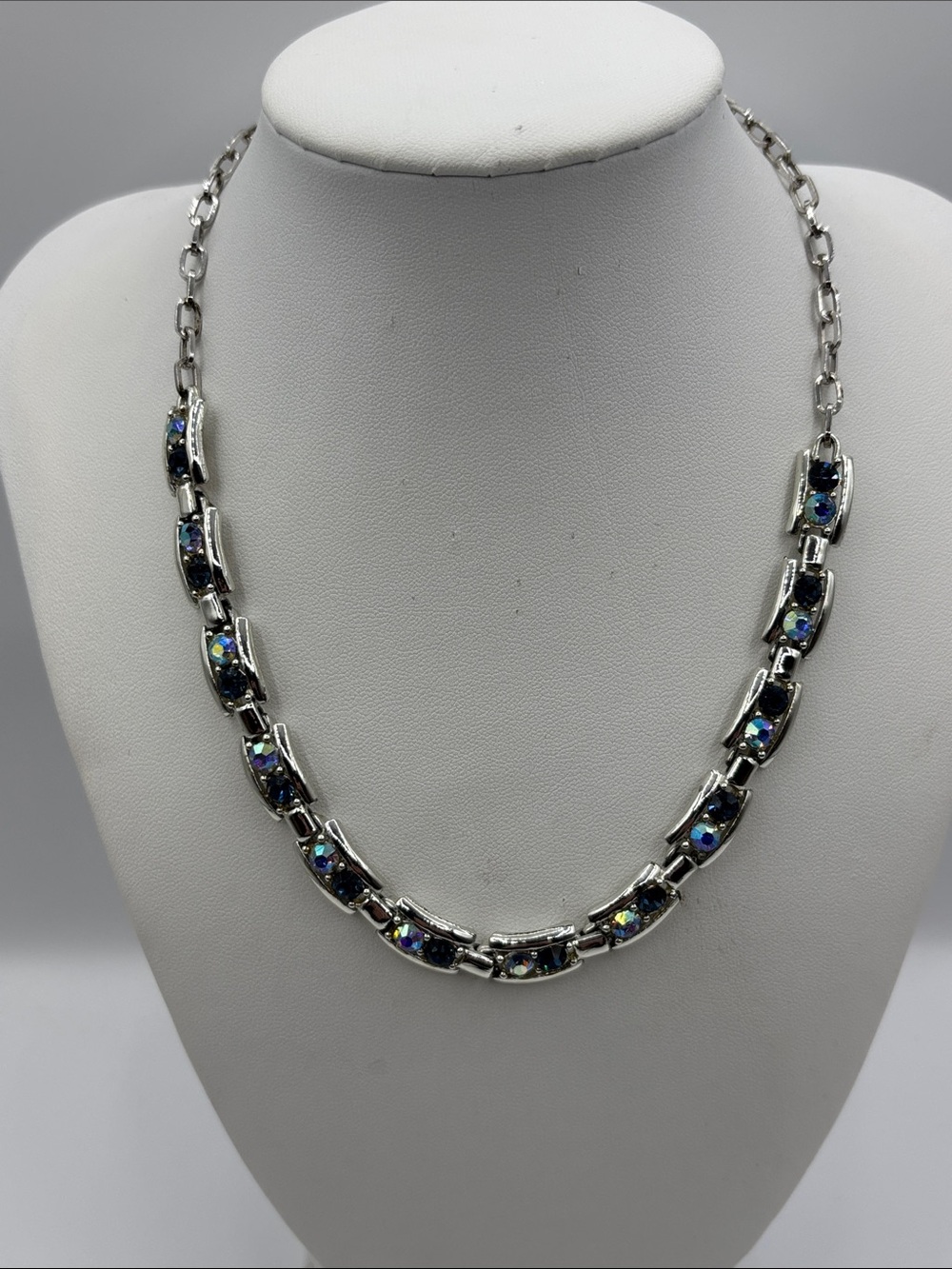 Vintage Blue Aurora Borealis Link Necklace JP469